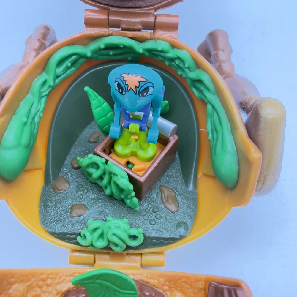 Disney Pixar A Bugs Life PT Flea Circus Wagon Playset Mattel 1998 Flik Tuck Roll
